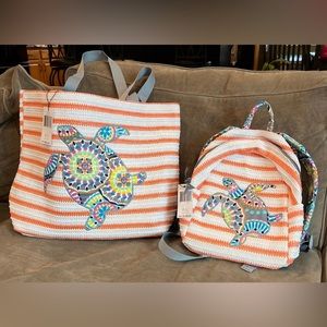 NWT RARE- Two piece set Vera Bradley Straw Tote and backpack with turtles